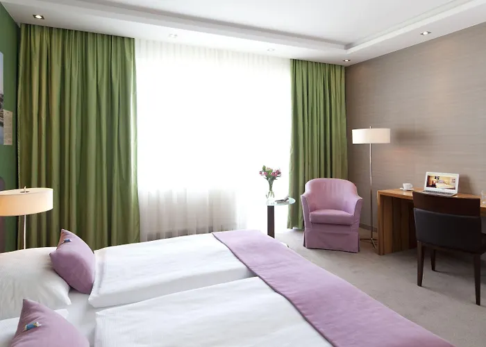 Henriette Stadthotel Szálloda